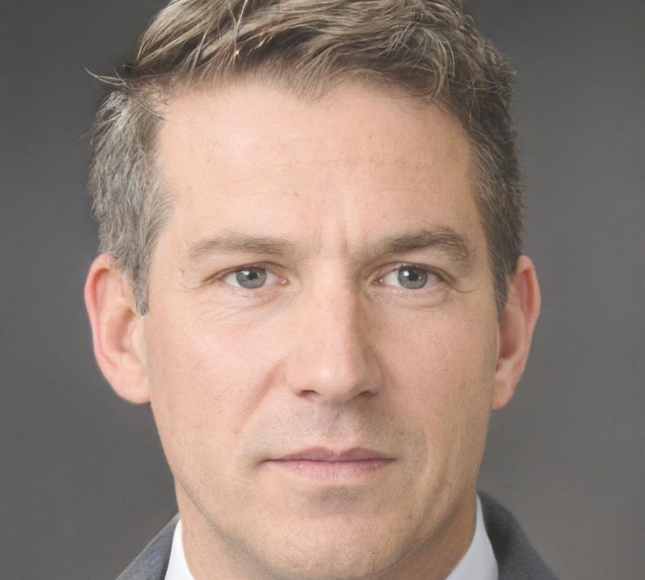 Portret participant Radu Florescu